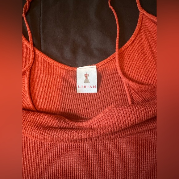 Cold shoulder top - Picture 3 of 7